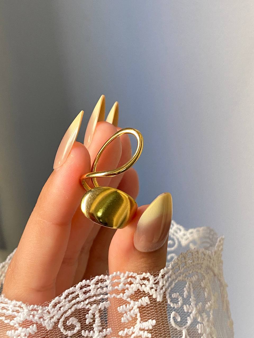 Golden Glow Ring Deluxe