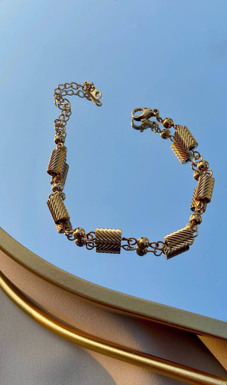 Golden Glow Bracelet Muse