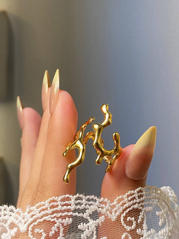 Golden Glow Wave Ring