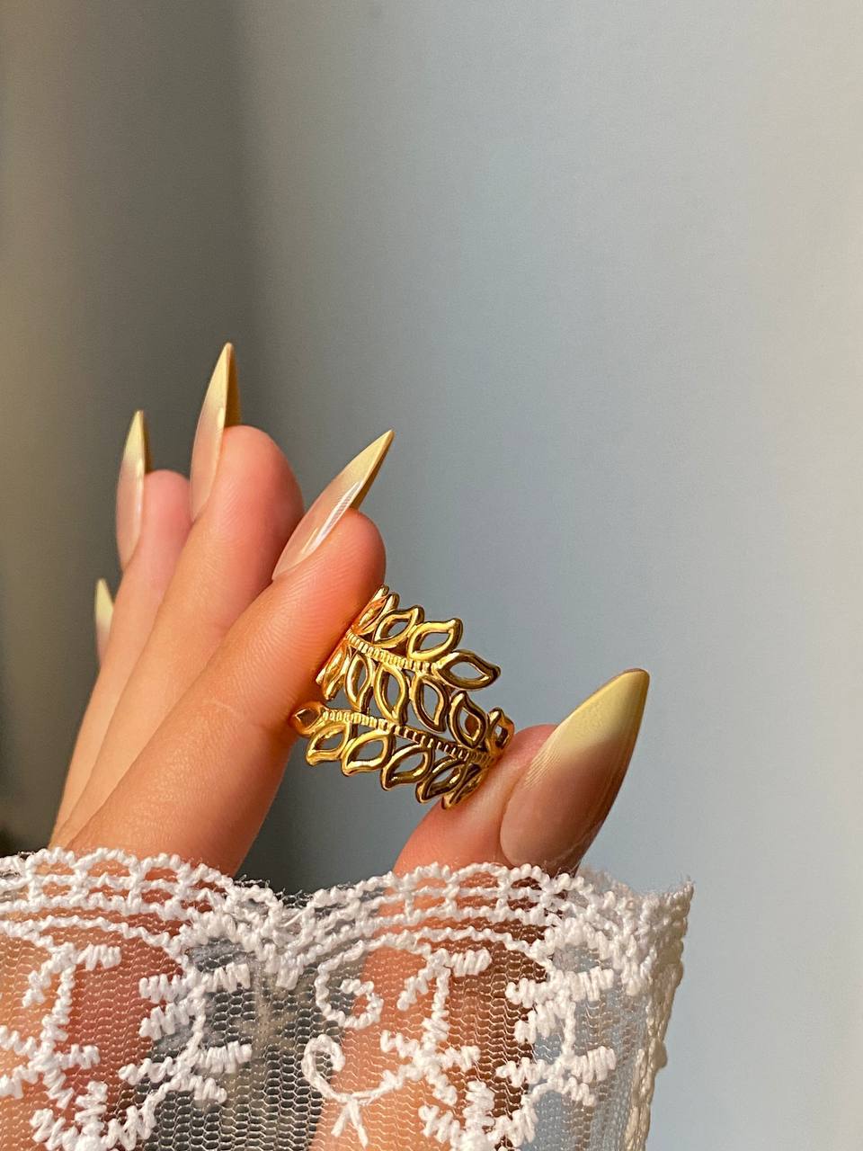 Golden Glow Leaf Ring