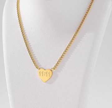 Golden Glow Necklace Aura