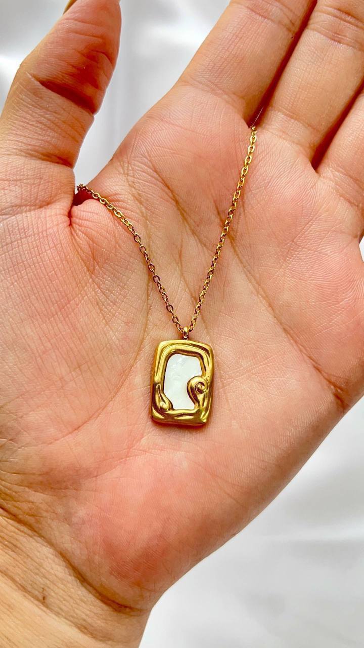 Golden Glow Necklace Deluxe