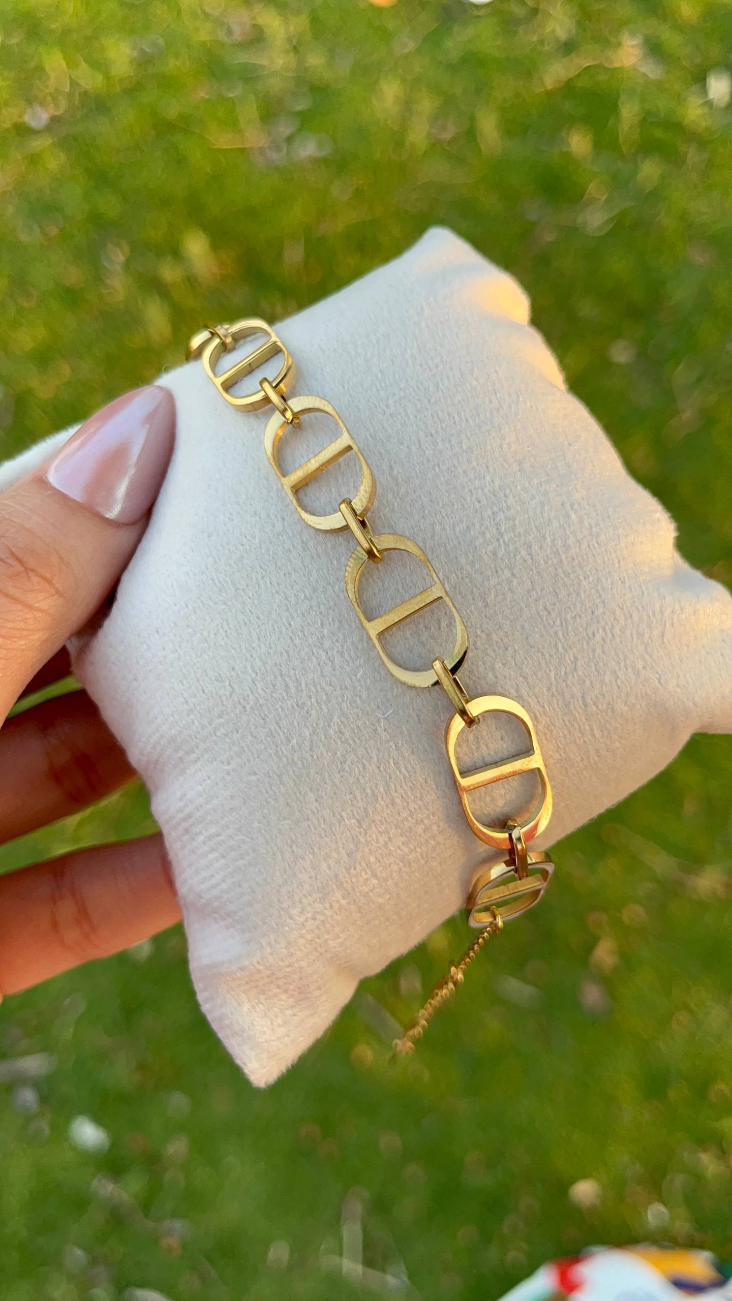 Golden Glow Bracelet Charm