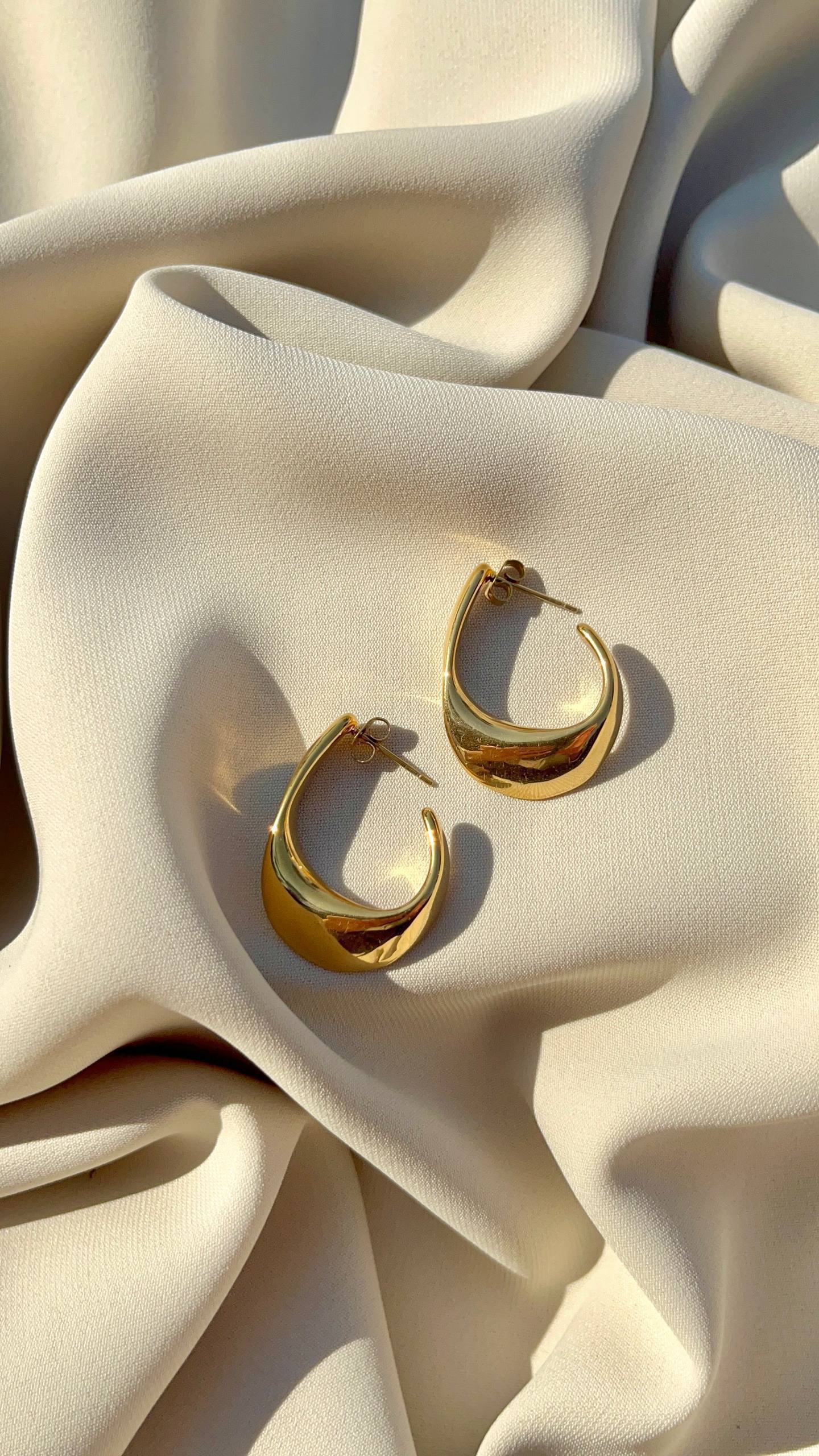 Golden Glow Earrings Deluxe