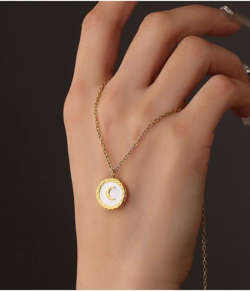 Golden Majesty Necklace
