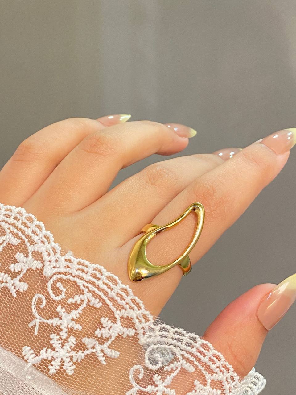 Golden Glow Ring Deluxe