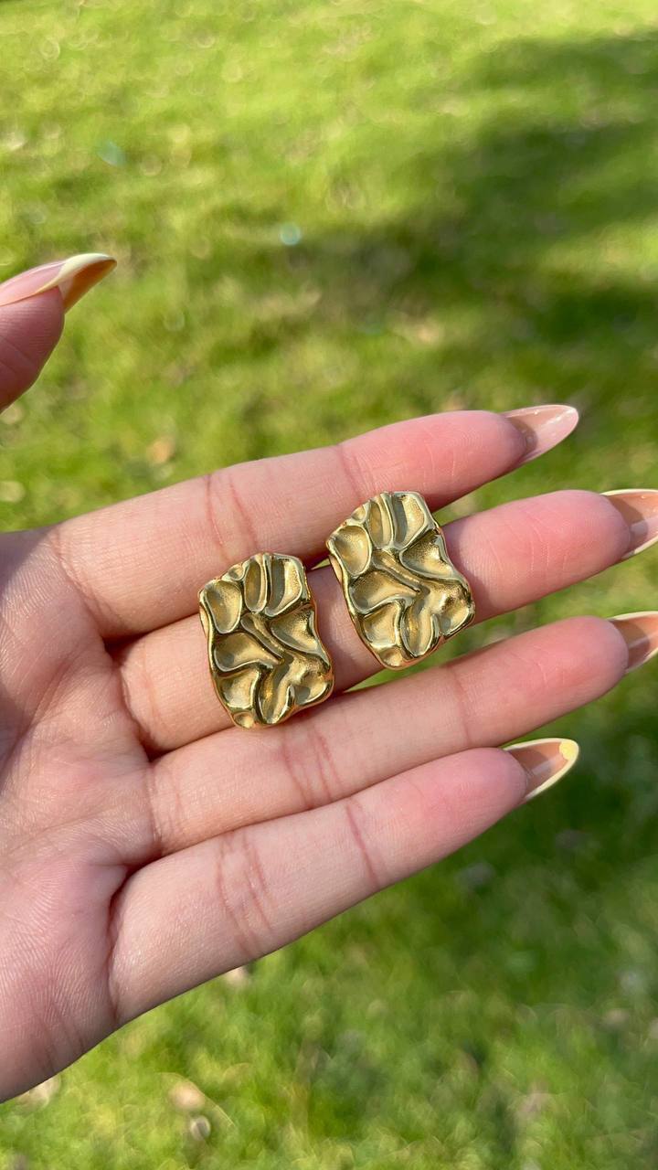 Golden Glow New Earrings Deluxe