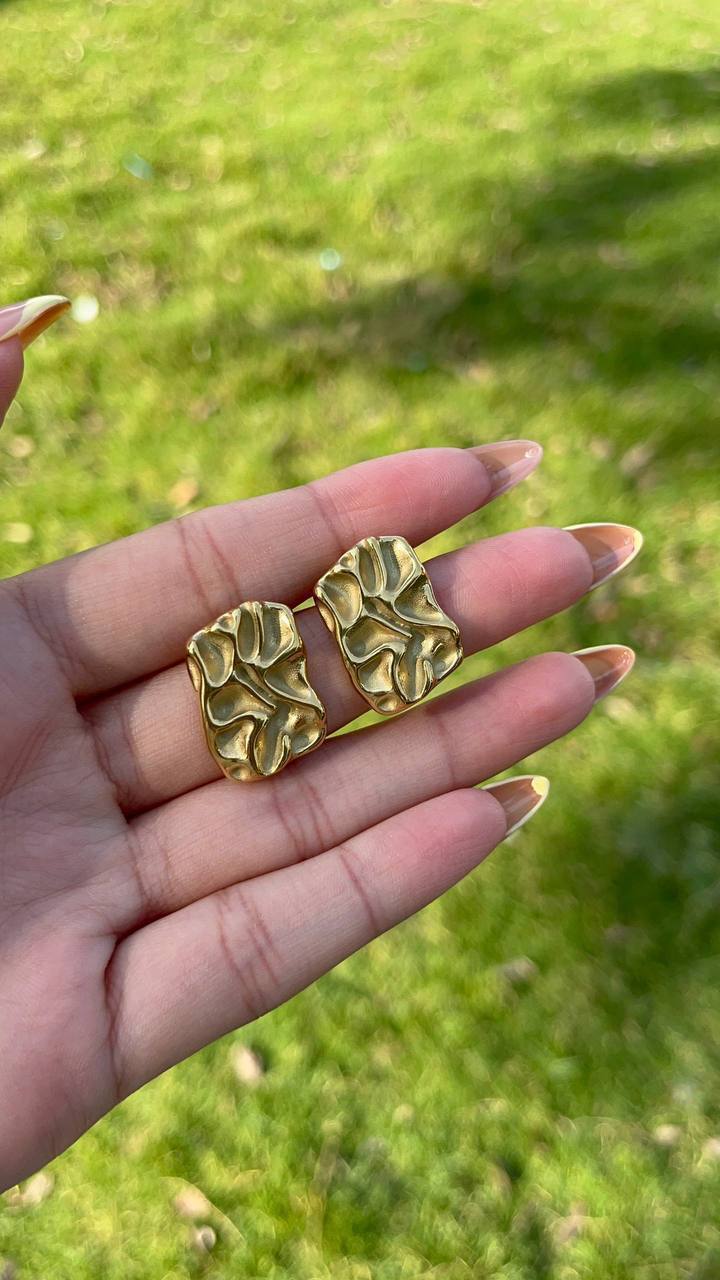 Golden Glow New Earrings Deluxe