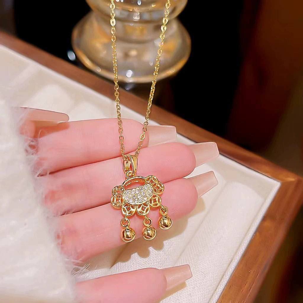 Golden Glow Necklace Signature